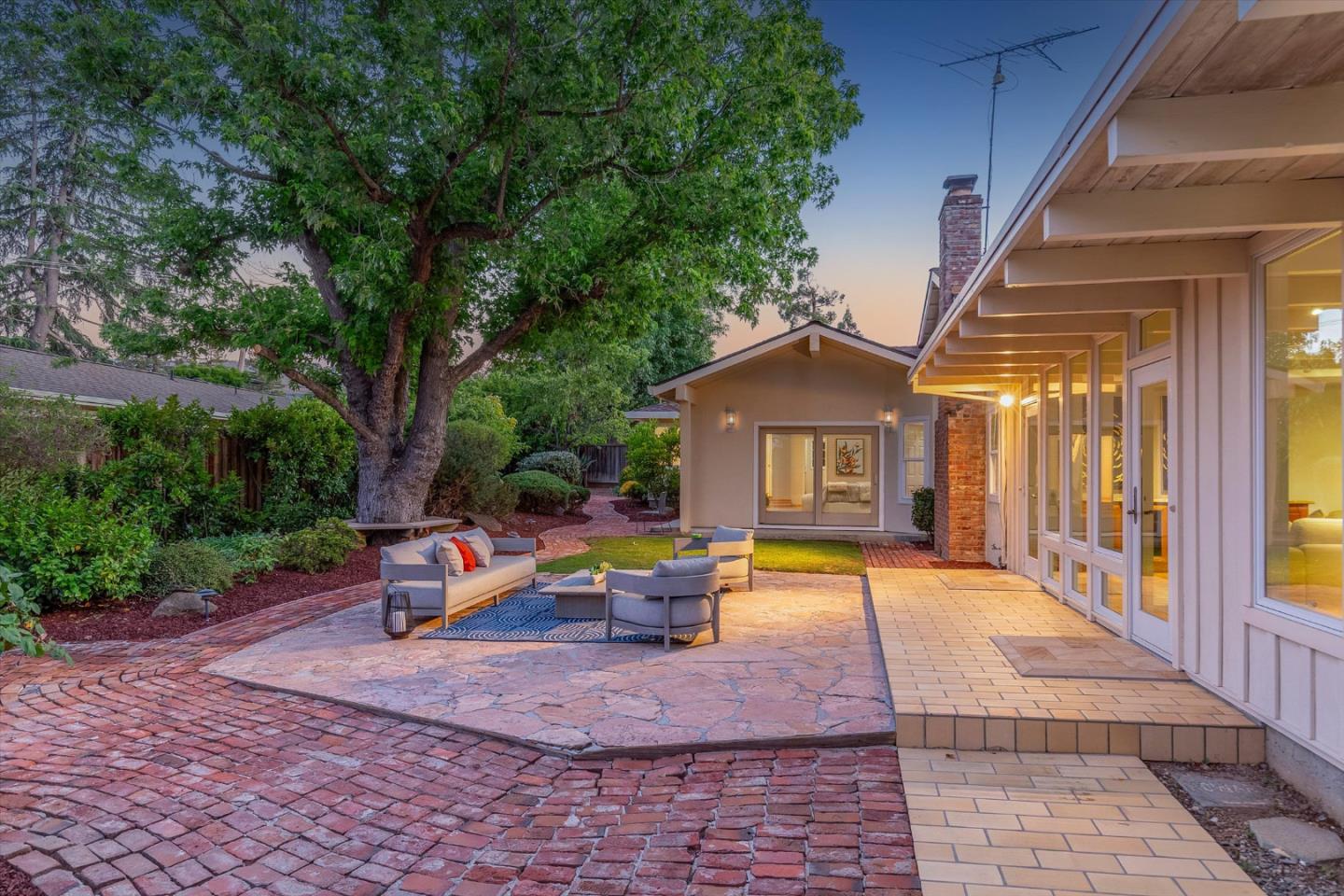 Property photo 38