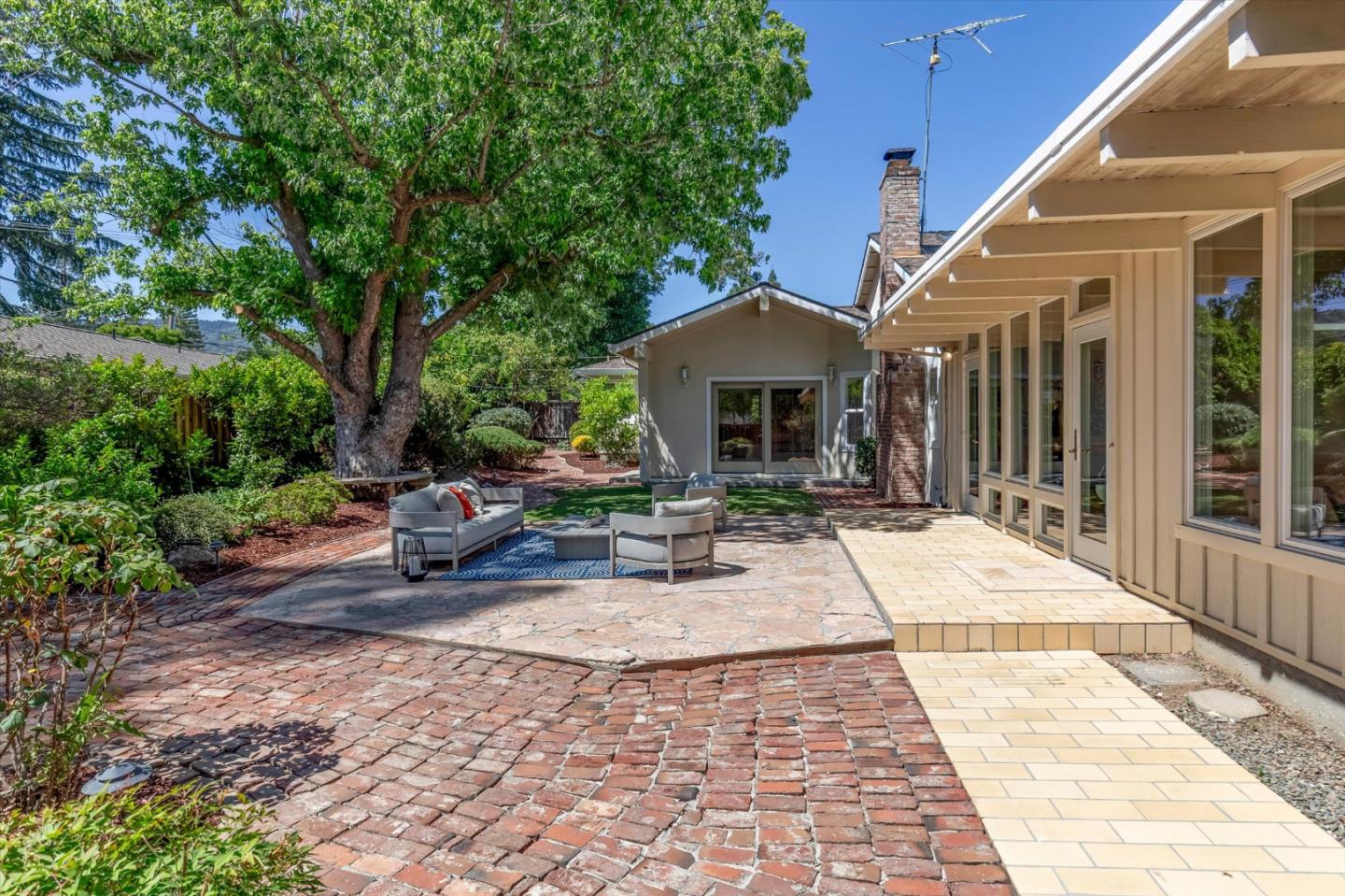 Property photo 44