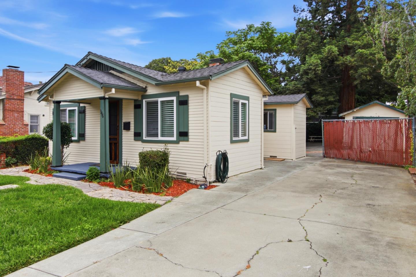 Property photo 24