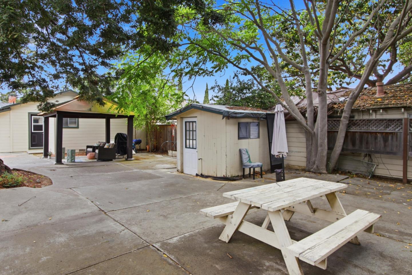 Property photo 25