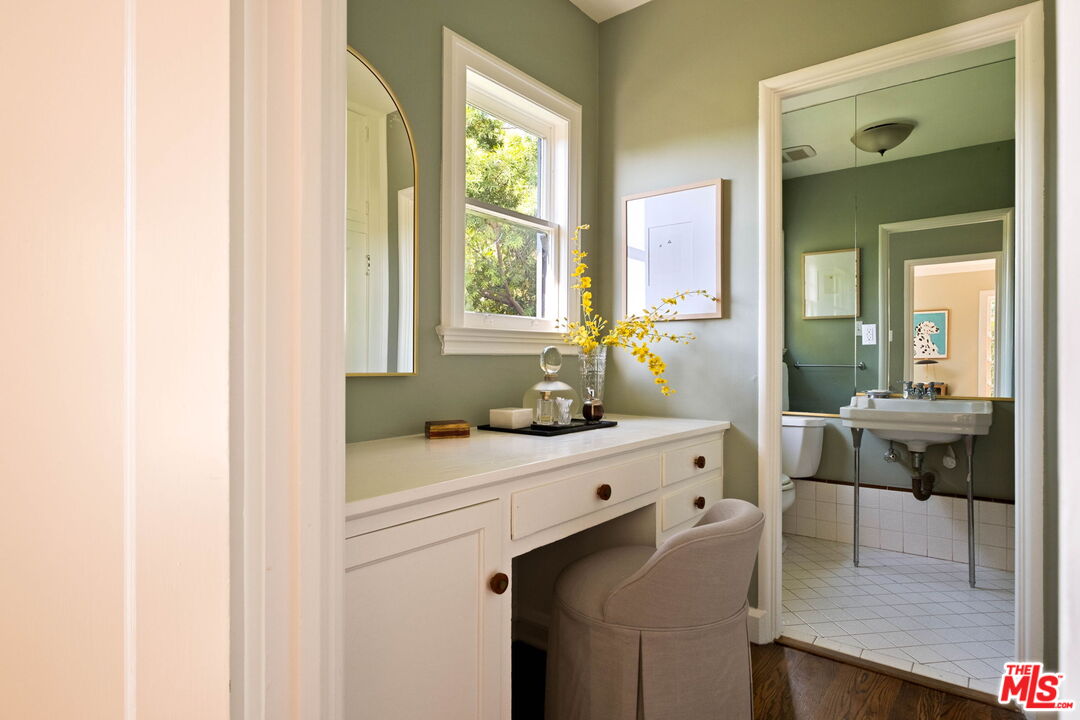 Property photo 35