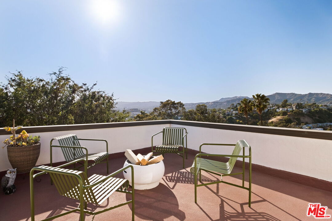 Property photo 44
