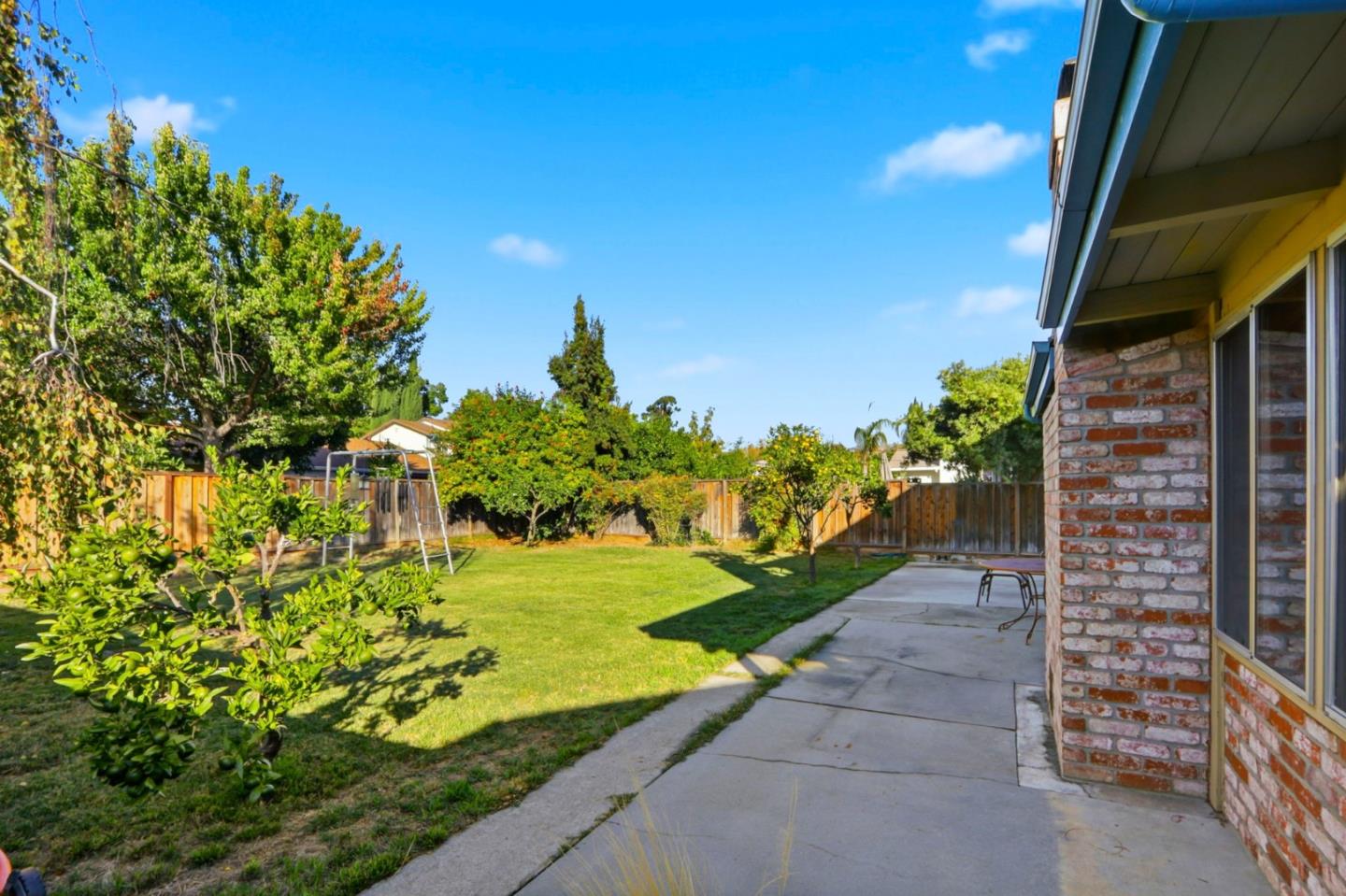 Property photo 35