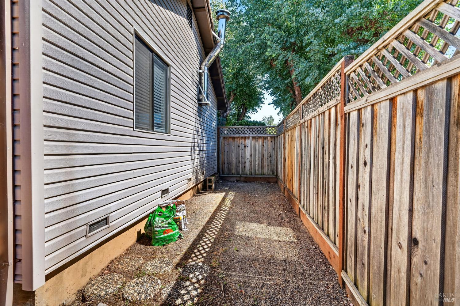 Property photo 44