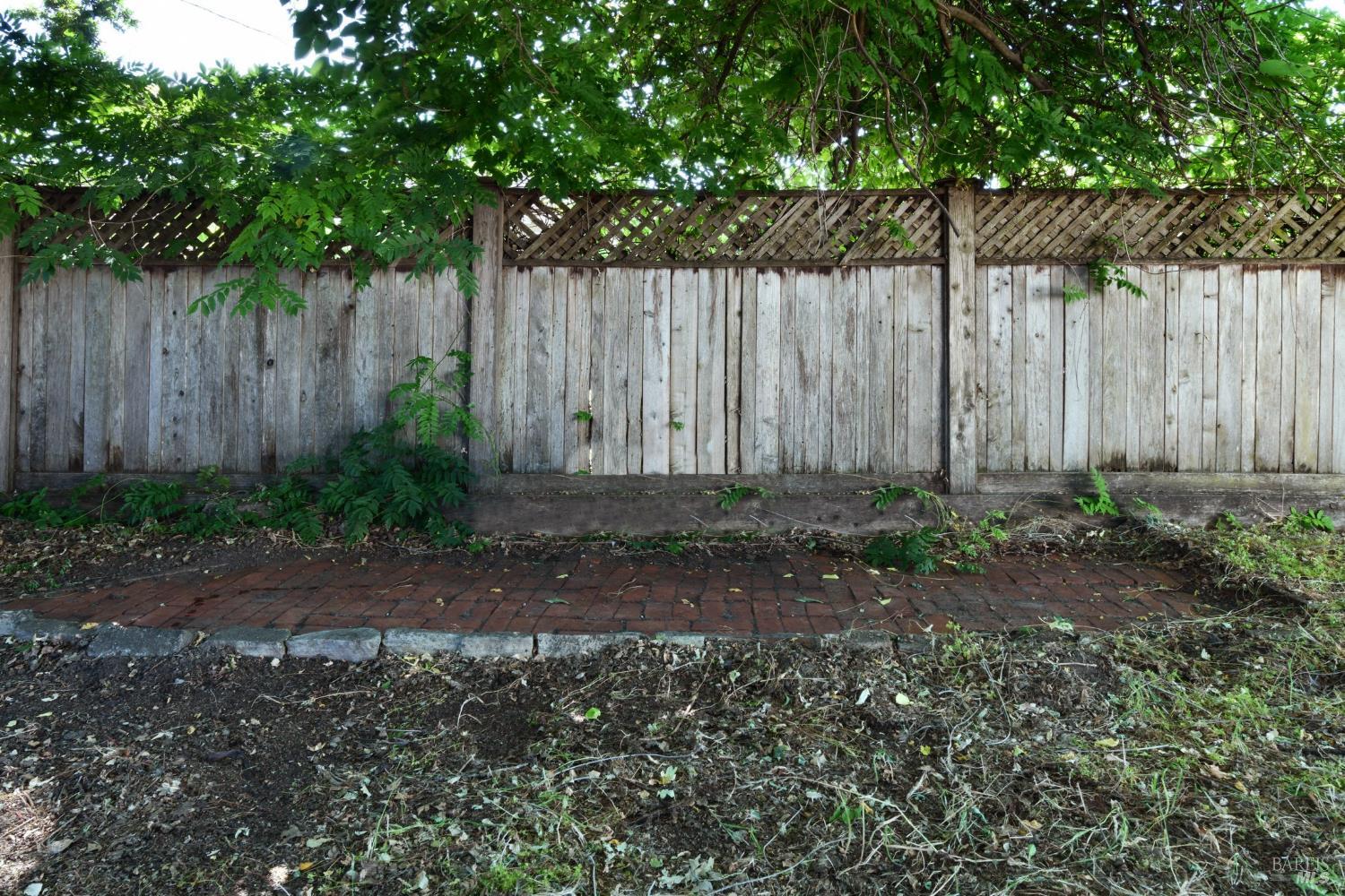 Property photo 33