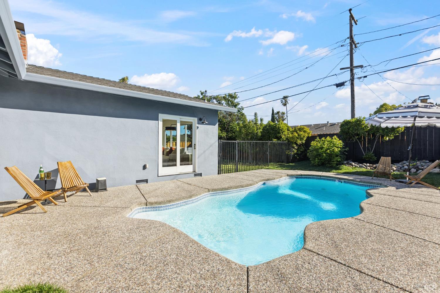 Property photo 38