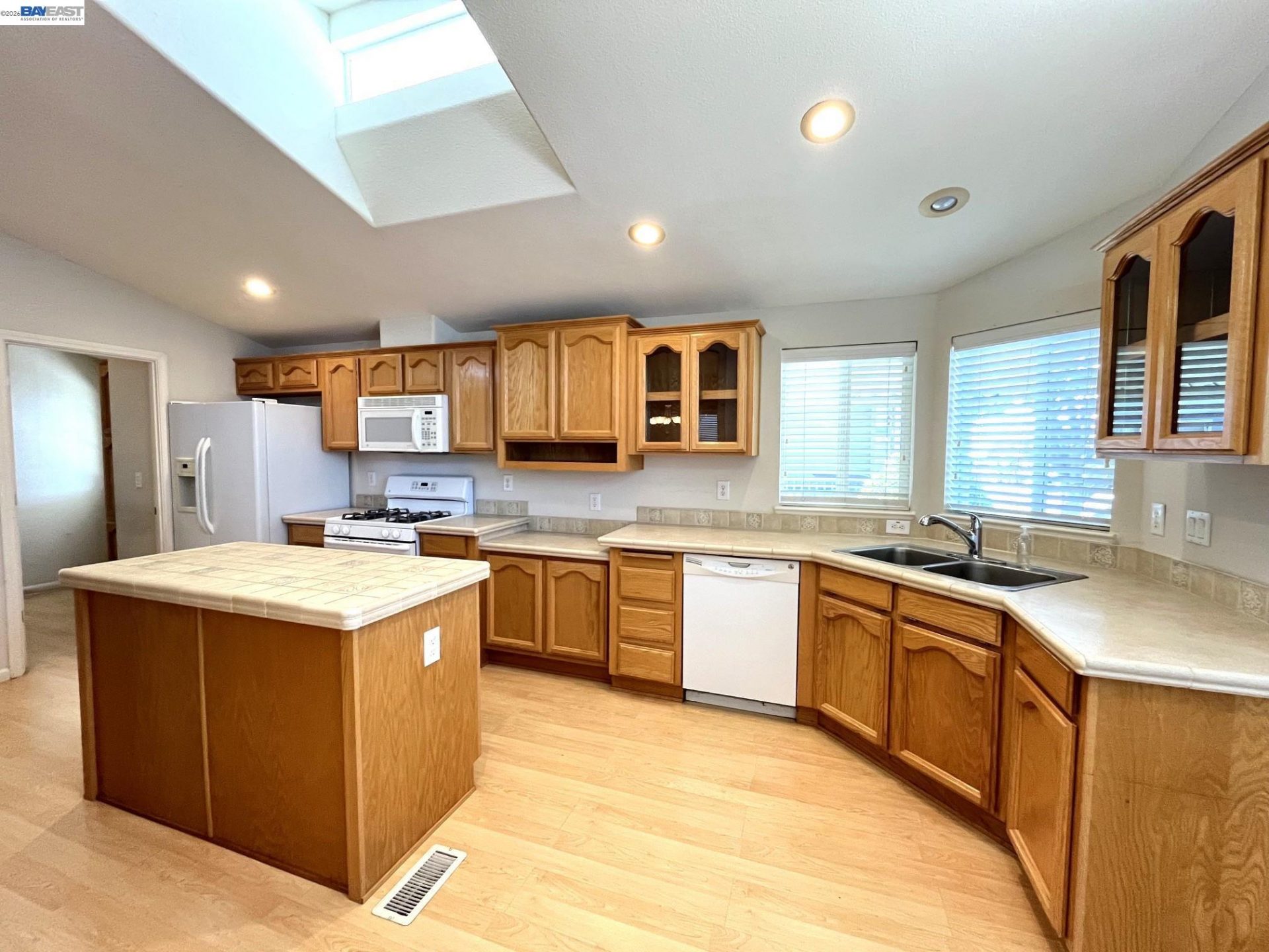 Property photo 24