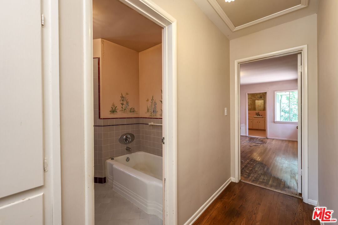 Property photo 33