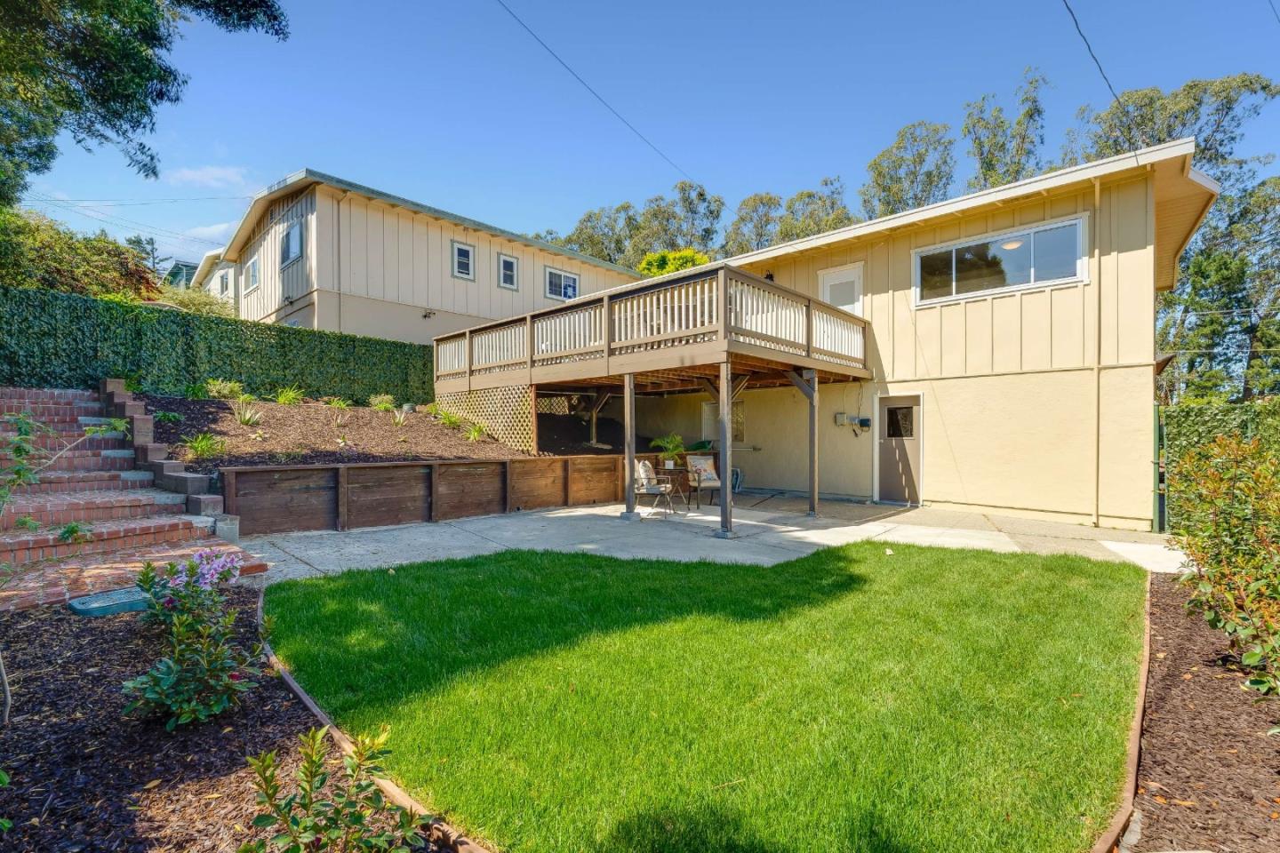 Property photo 35