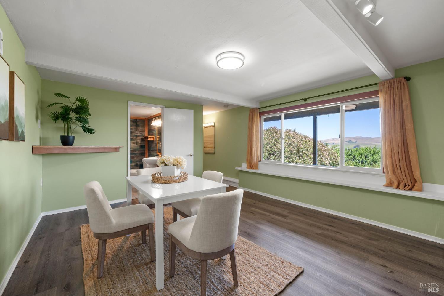 Property photo 35