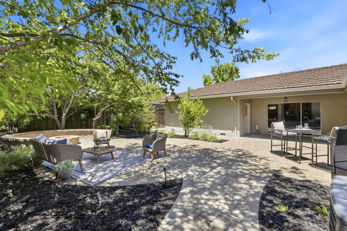 Property photo 33