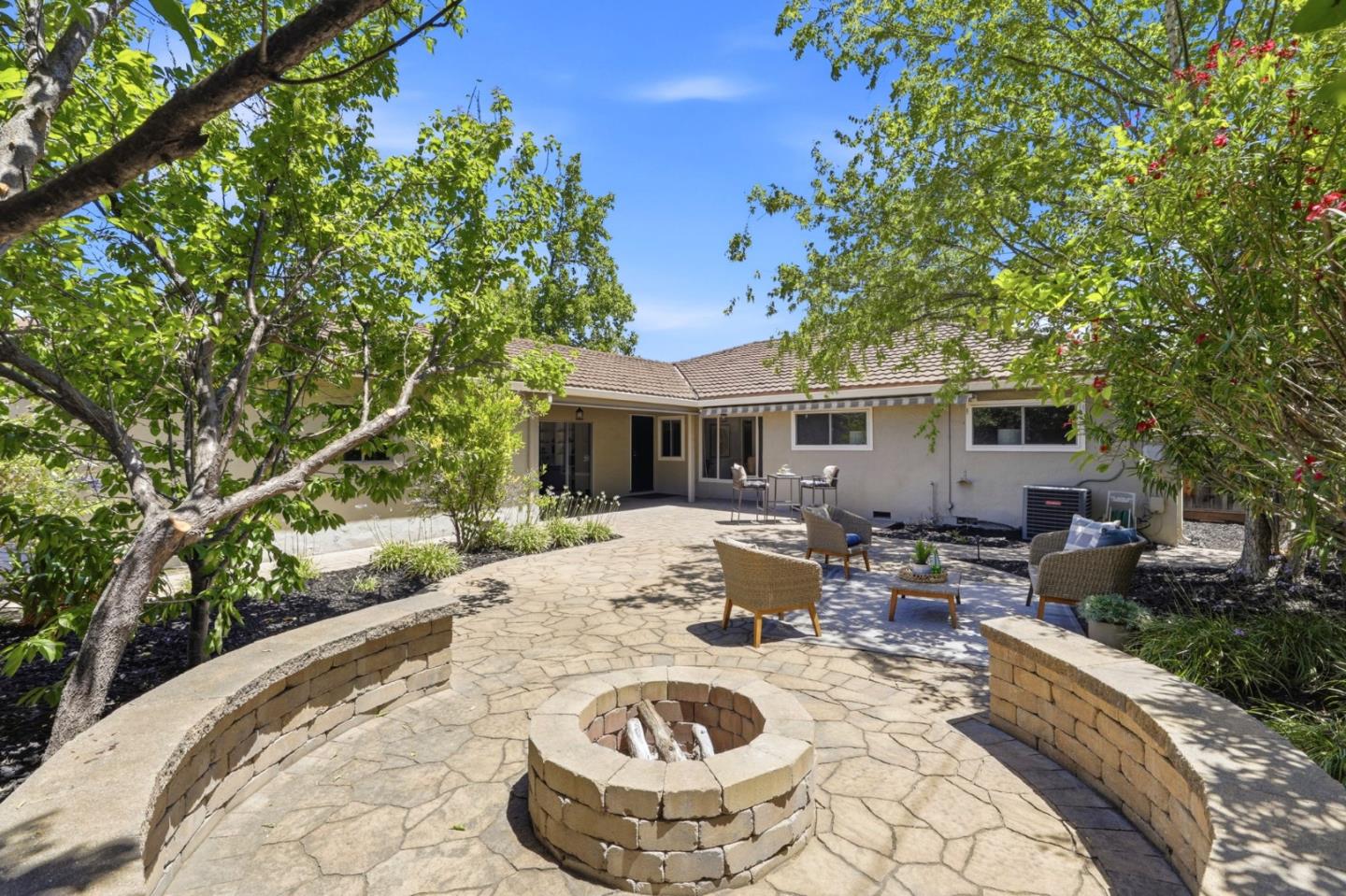 Property photo 34