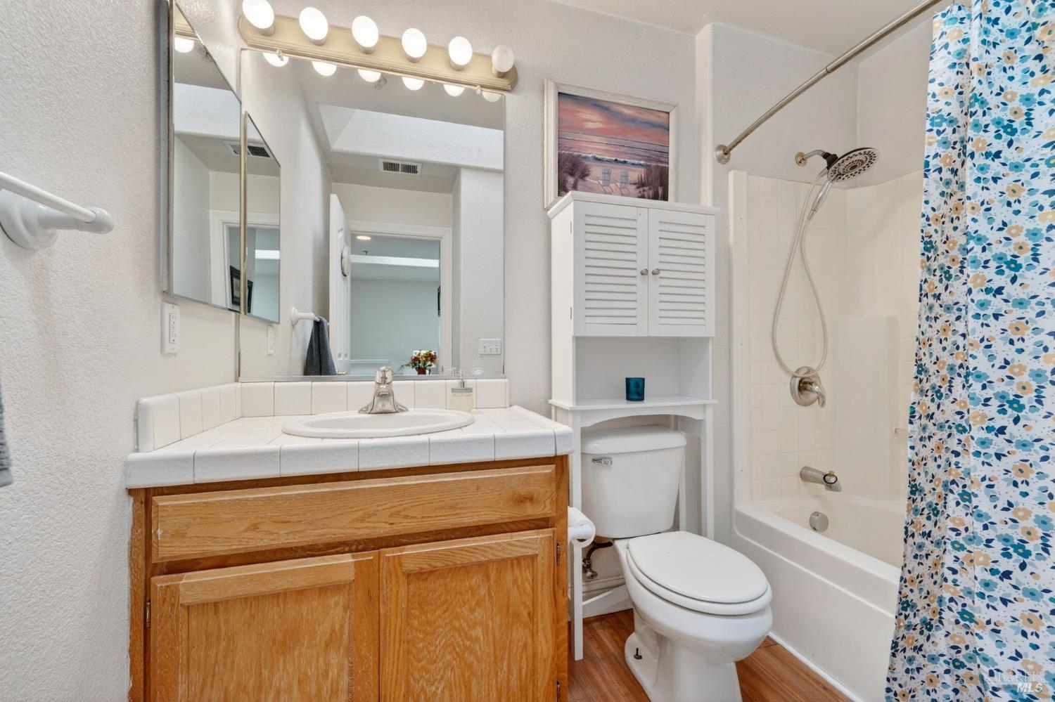 Property photo 33