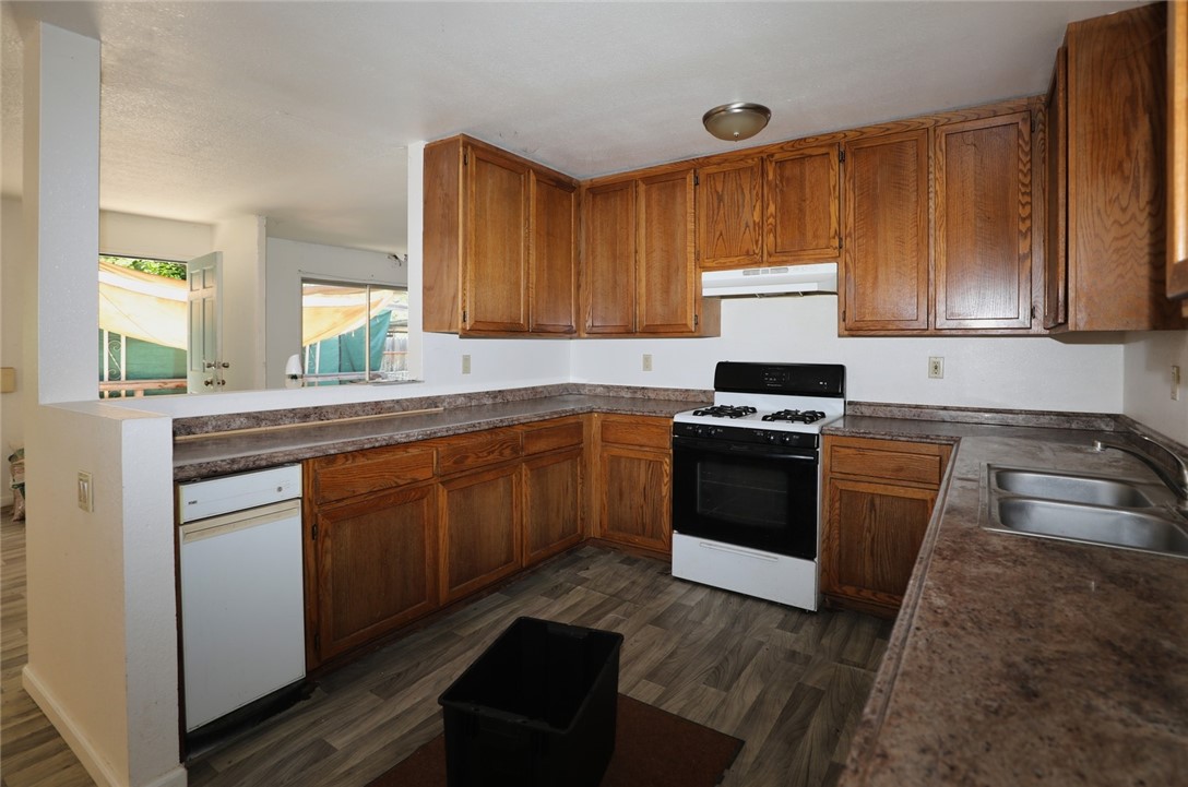Property photo 28