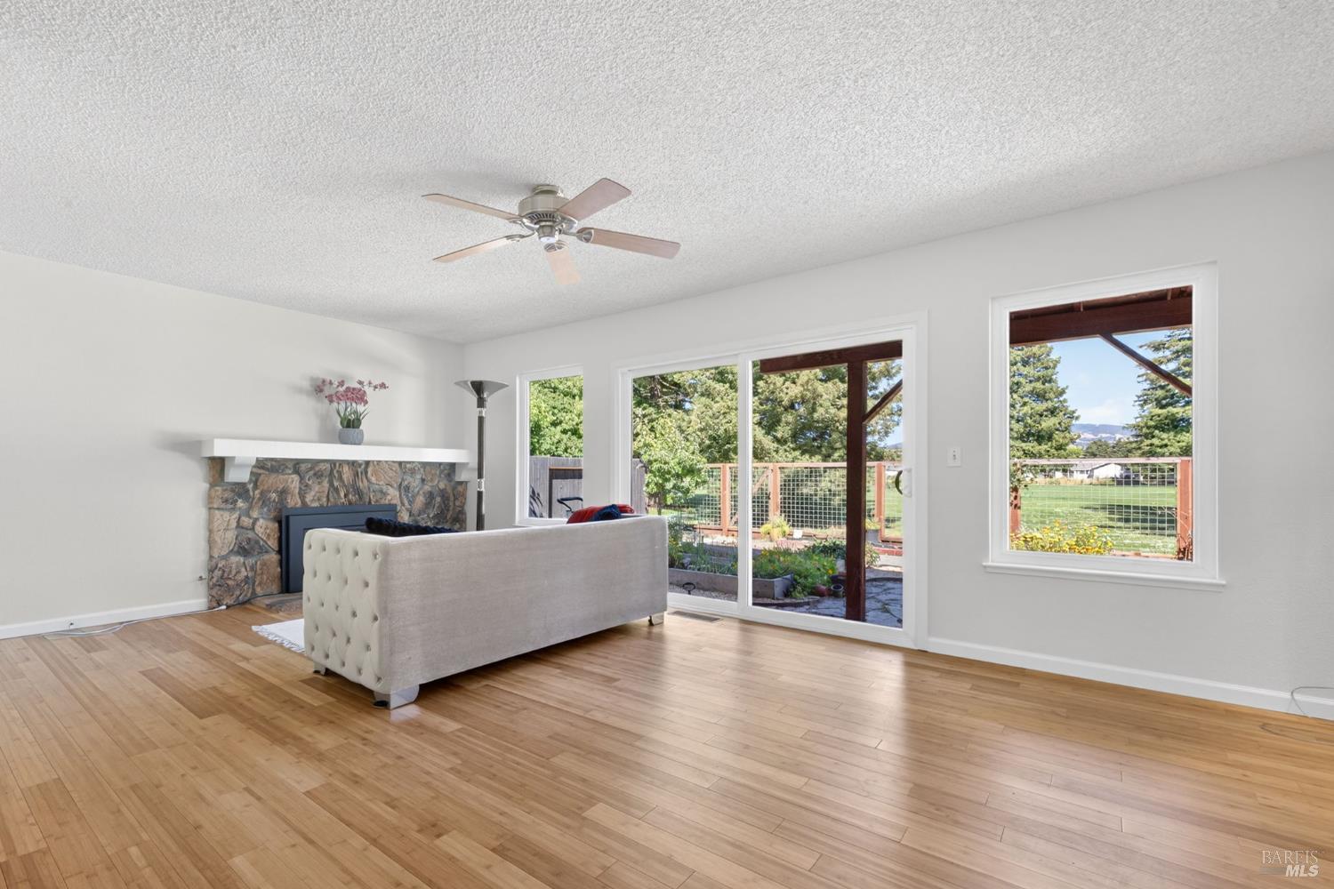 Property photo 33