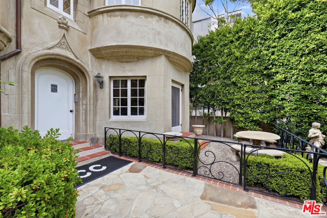 Property photo 23