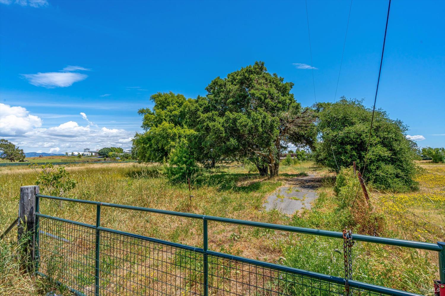 Property photo 25