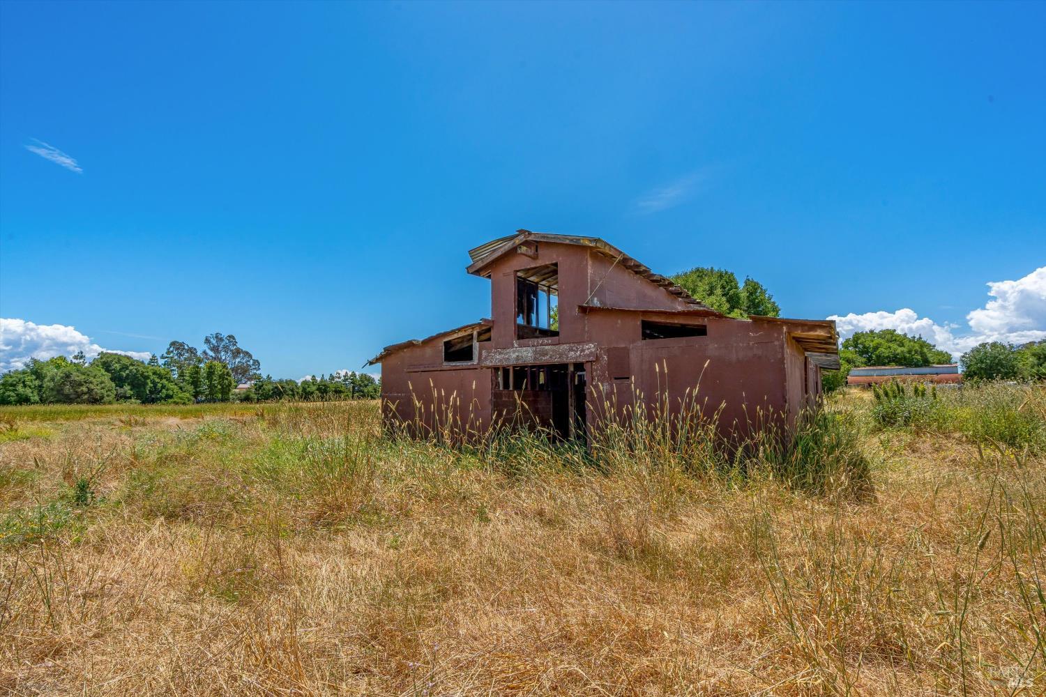 Property photo 33