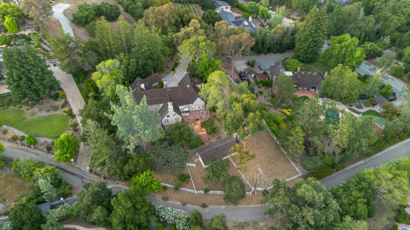 Property photo 37