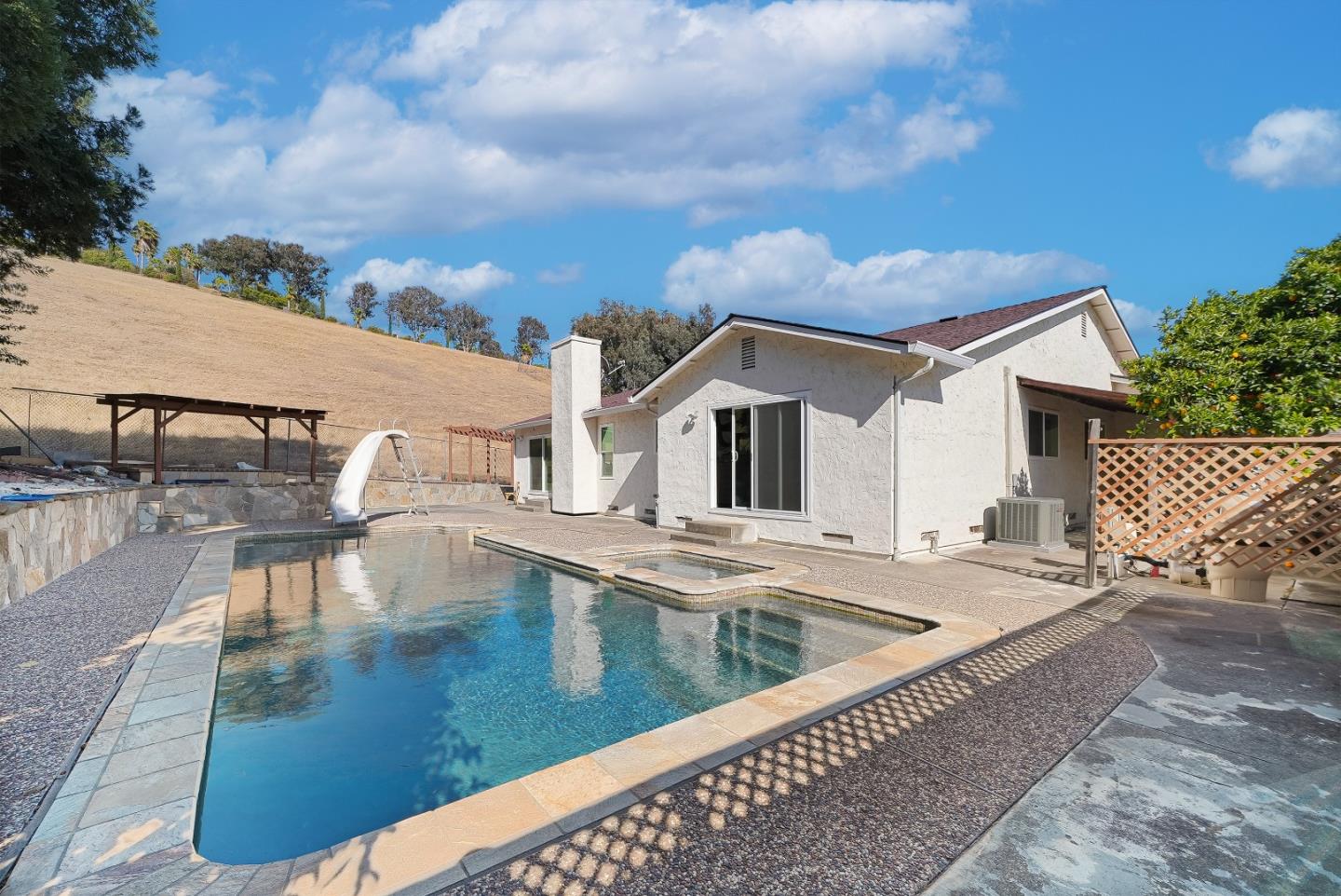 Property photo 50