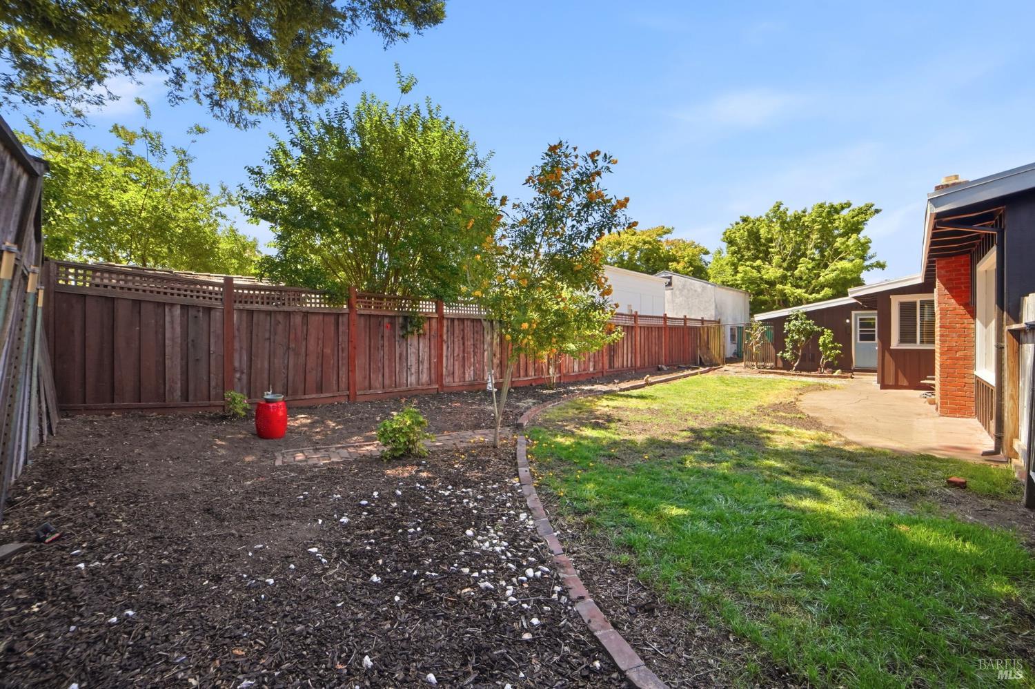 Property photo 40
