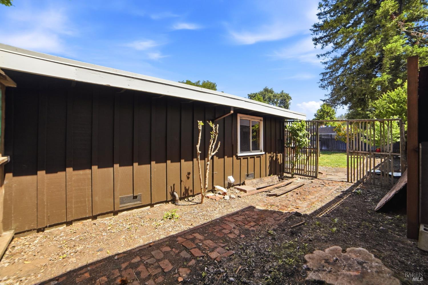 Property photo 44
