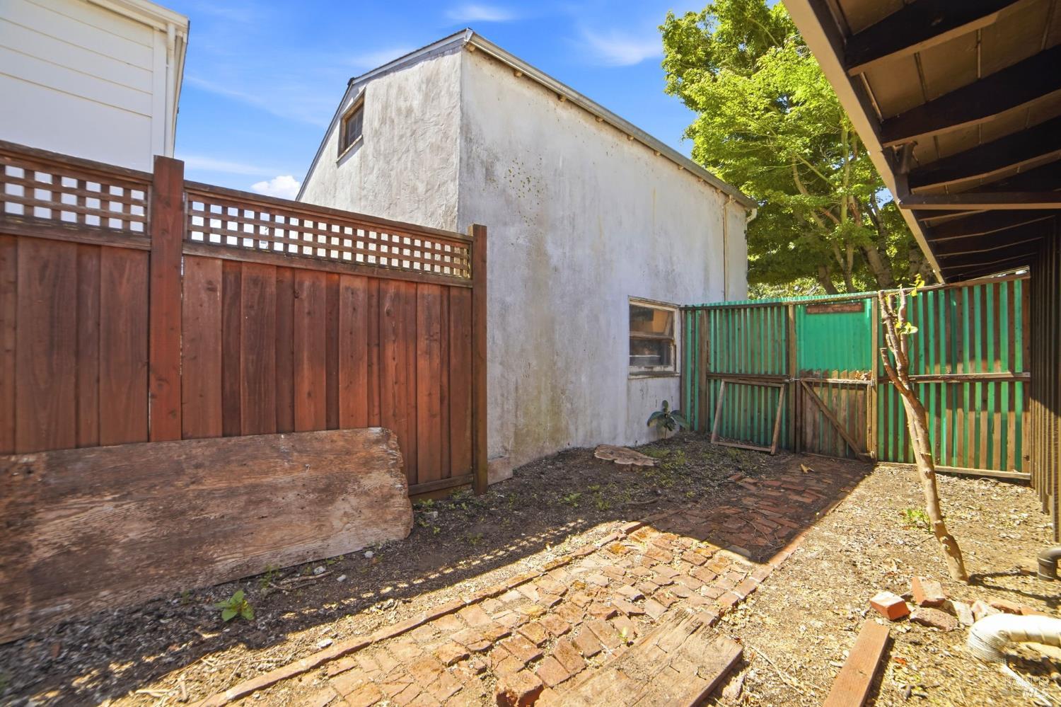 Property photo 46