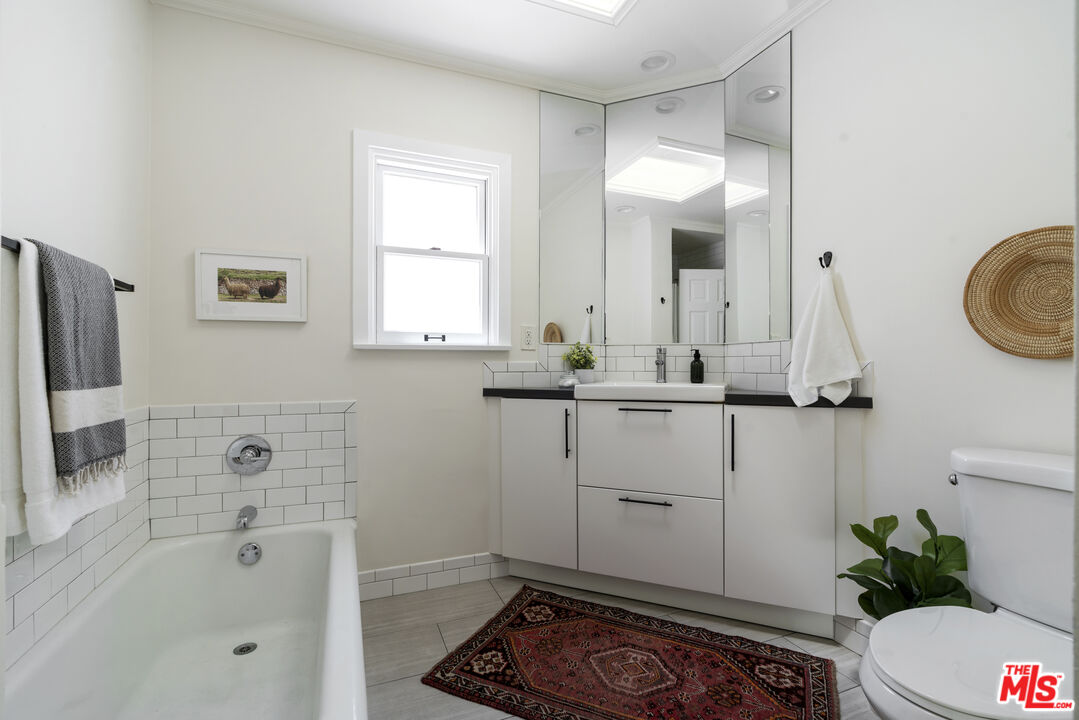 Property photo 24