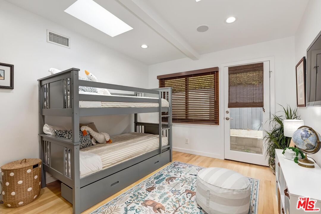 Property photo 38