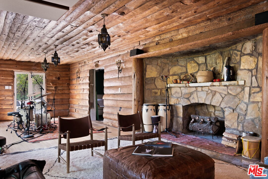 Property photo 25