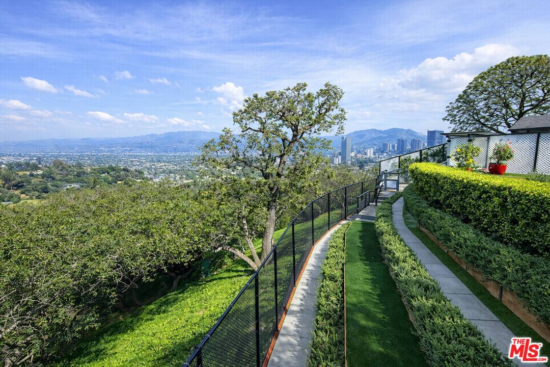 Property photo 38