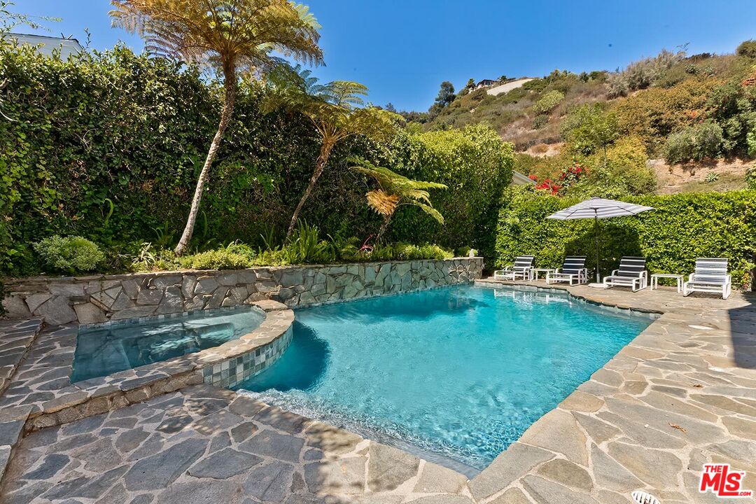 Property photo 34