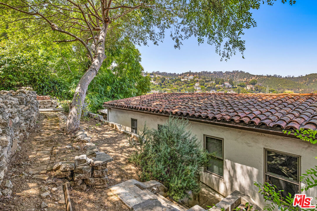 Property photo 37