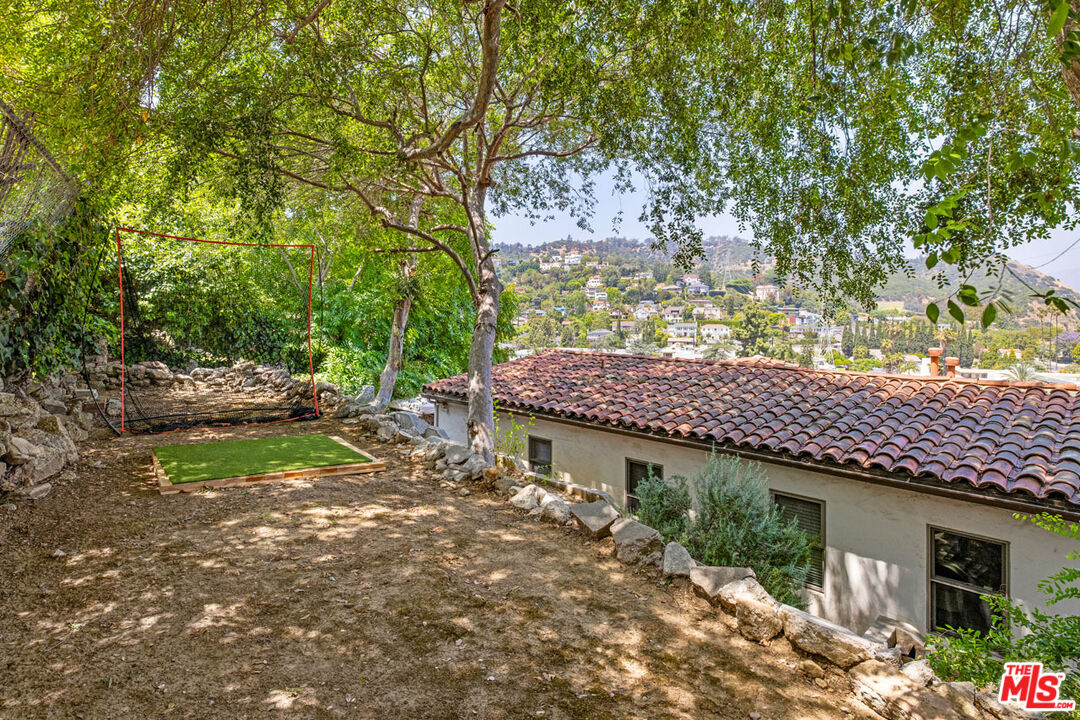 Property photo 38