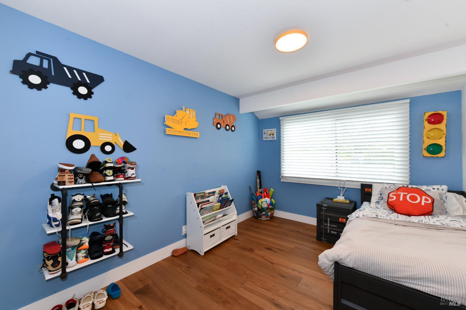 Property photo 32