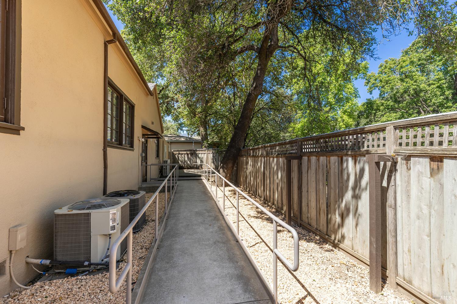 Property photo 31