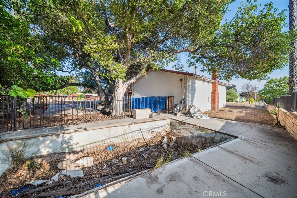 Property photo 32