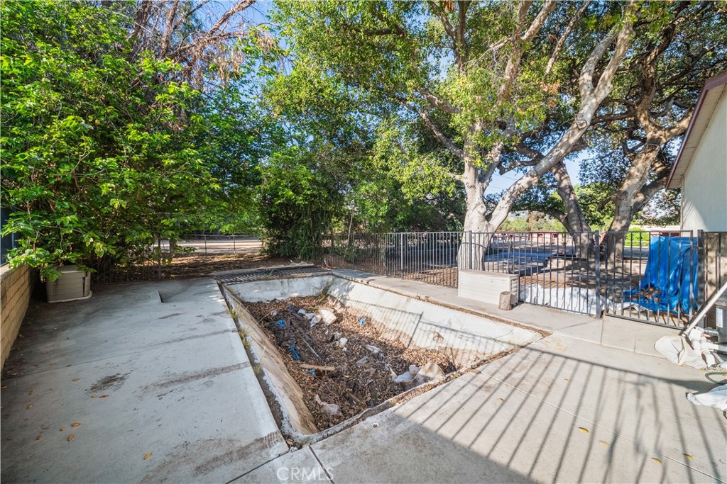 Property photo 37