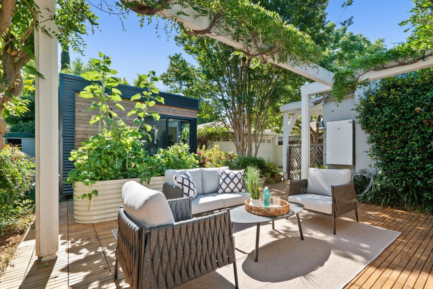 Property photo 43