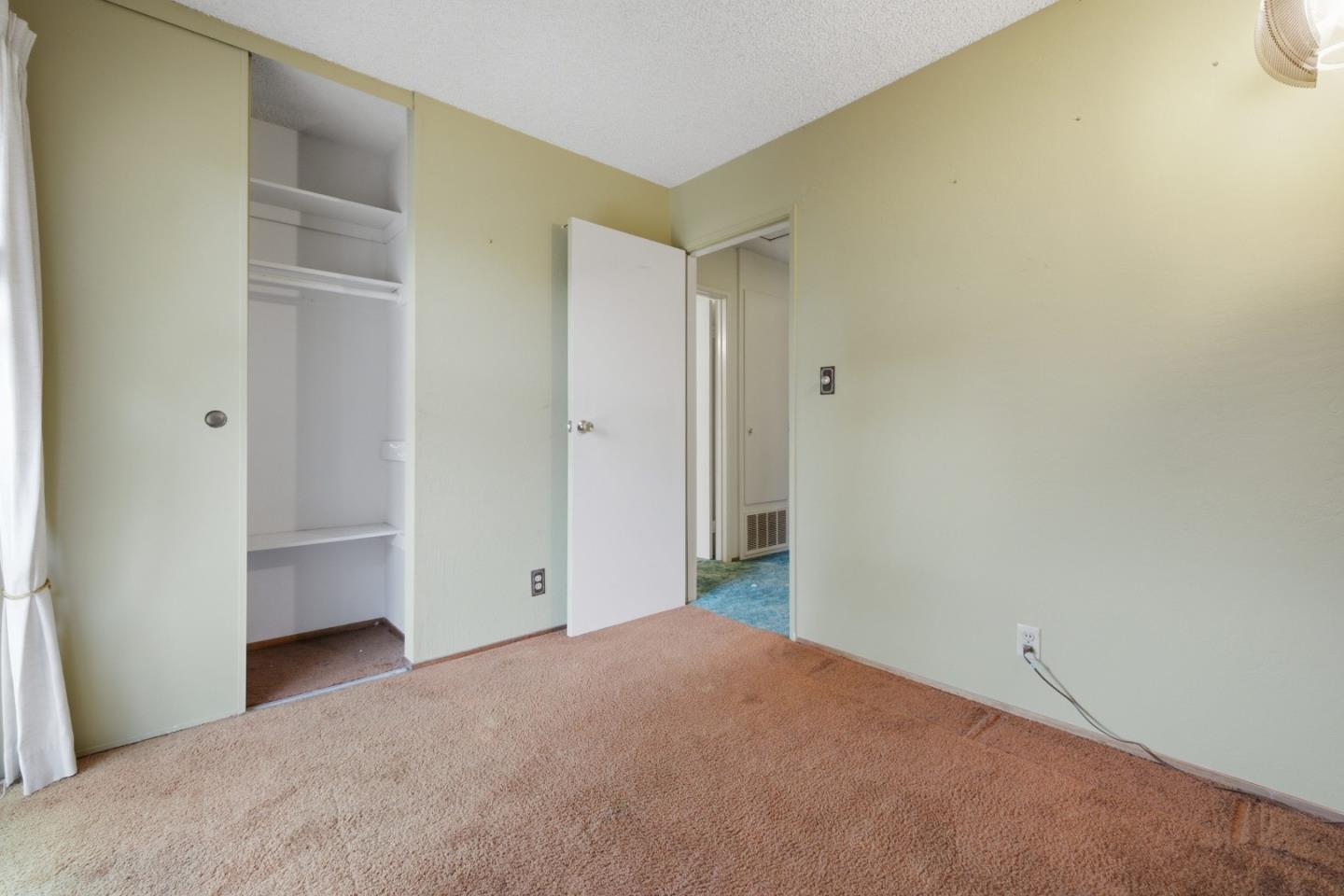 Property photo 50