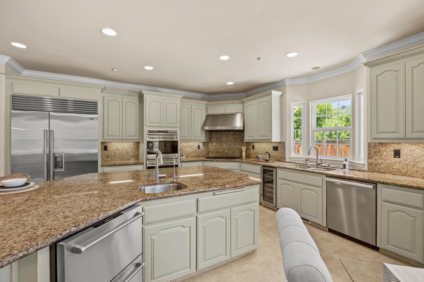 Property photo 24