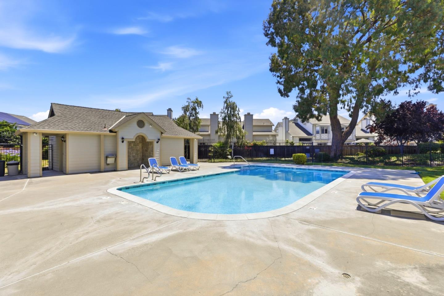 Property photo 45