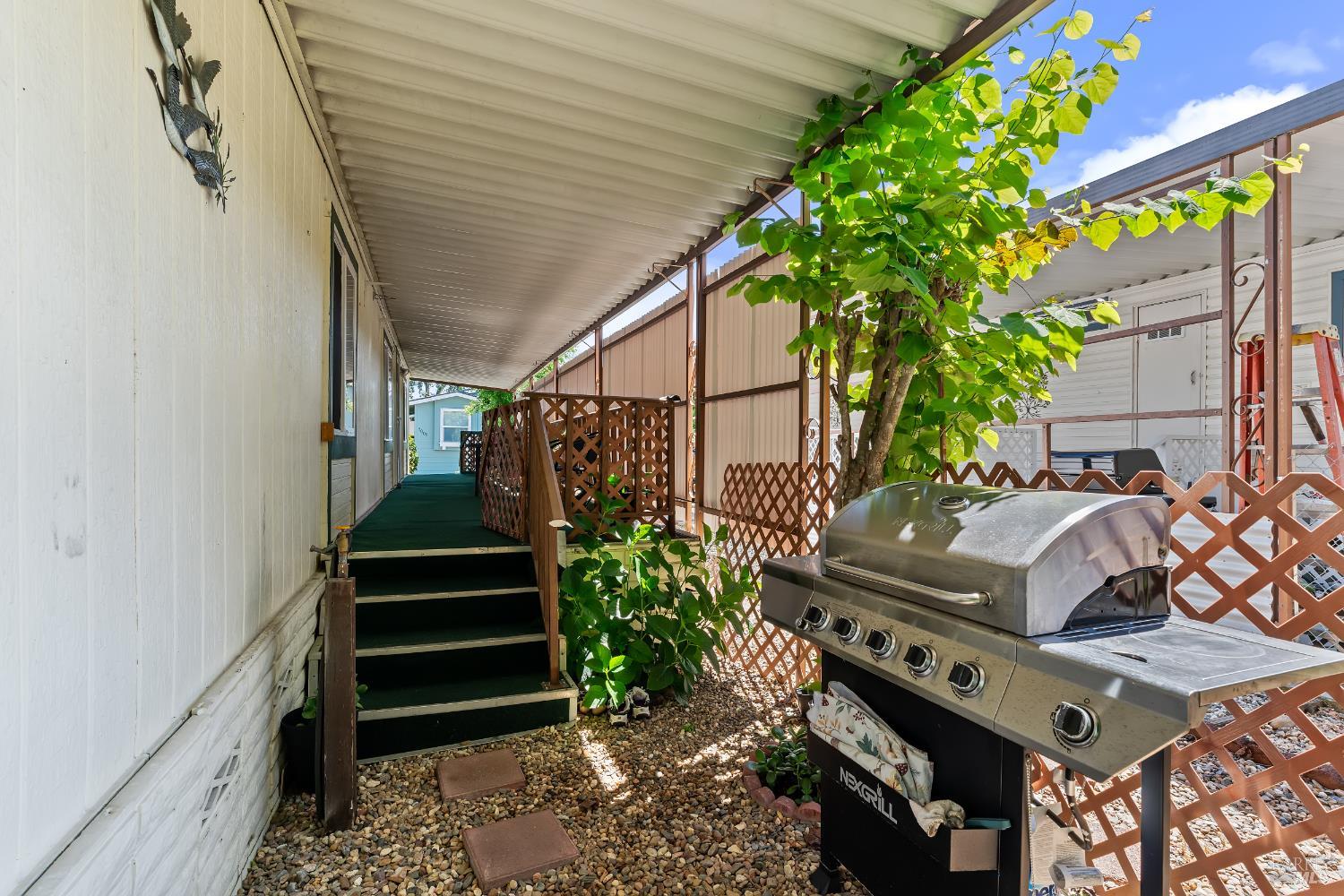Property photo 32