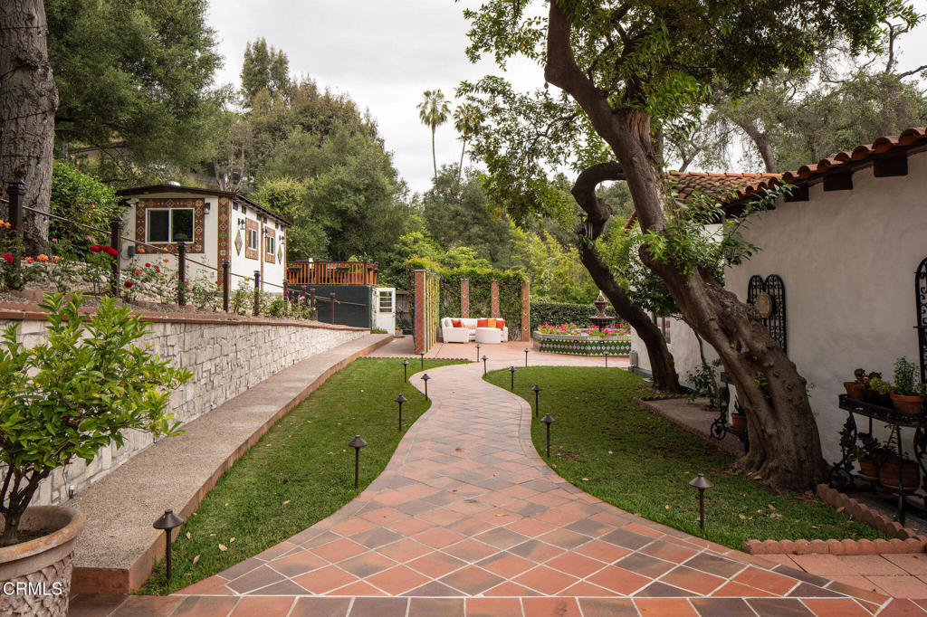 Property photo 42