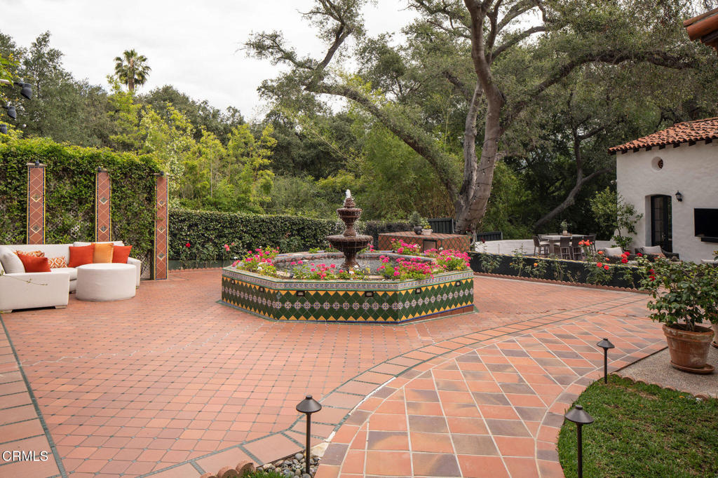 Property photo 44