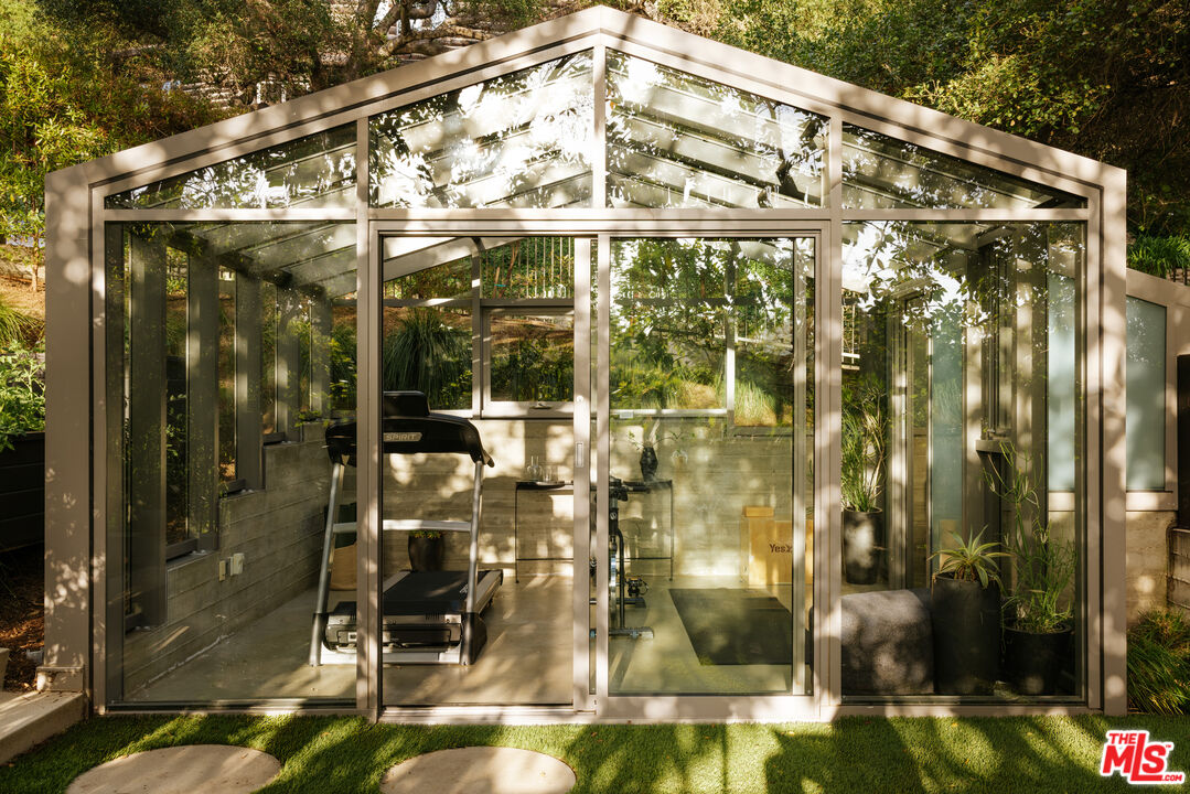 Property photo 44