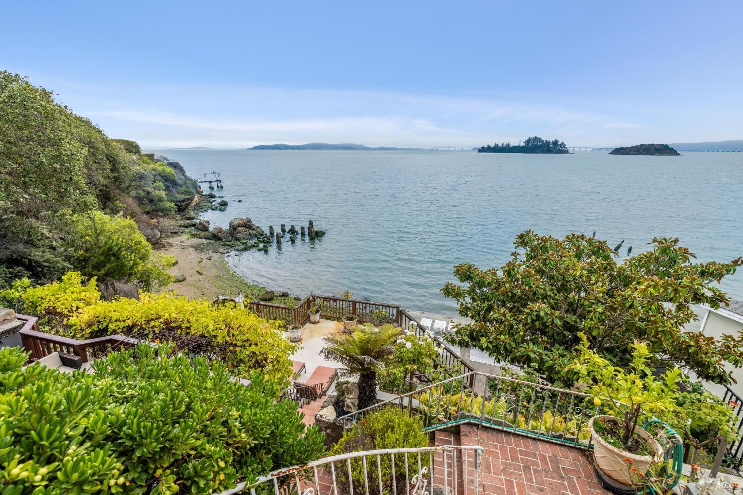 Property photo 32