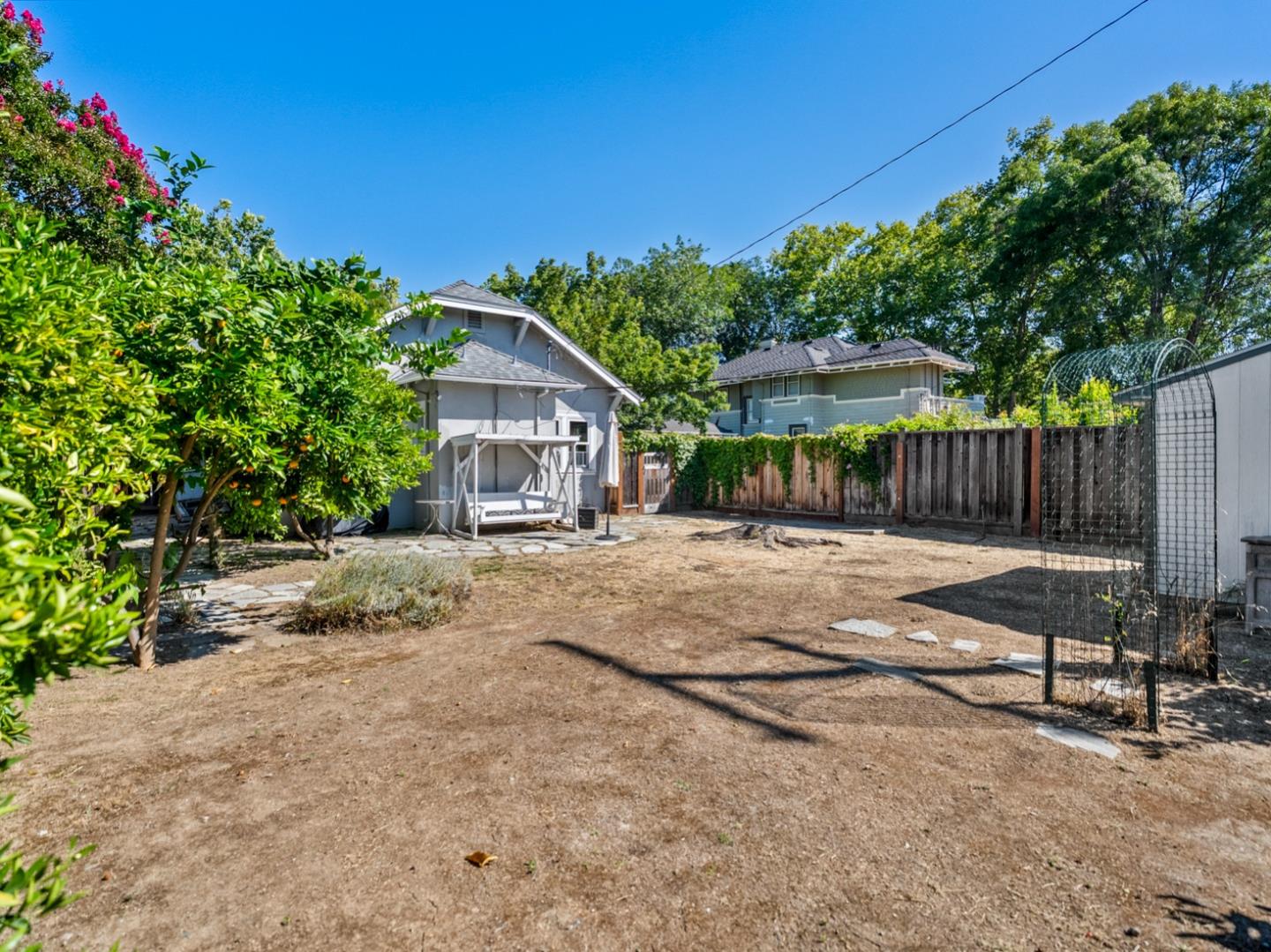 Property photo 35