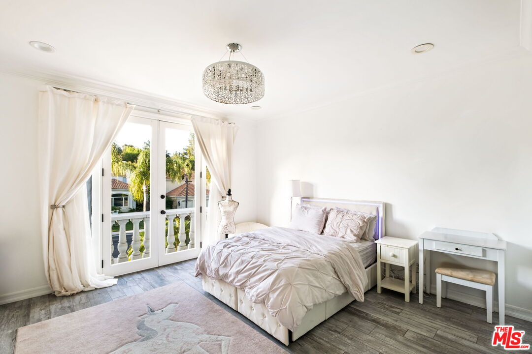 Property photo 32