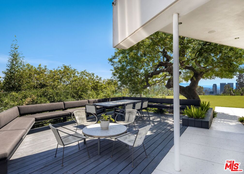 Property photo 35